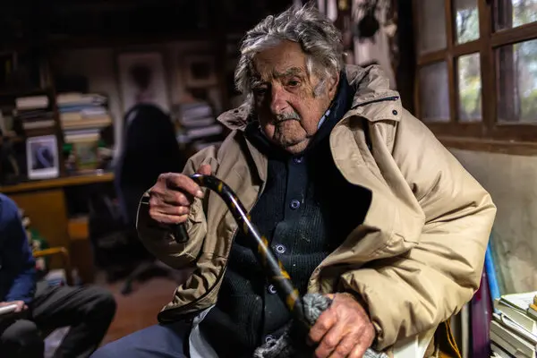 Mujica: «Eres libre cuando escapas a la ley de la necesidad».