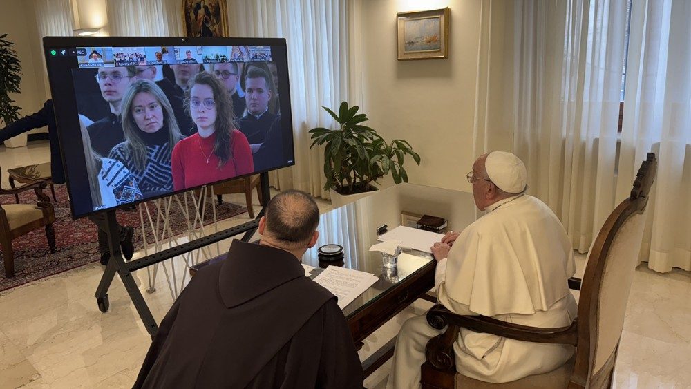 El Papa Francisco a los jóvenes ucranianos:  “rechazad la guerra”