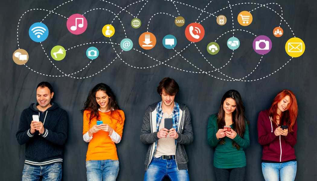 Casi la mitad de los adolescentes cree que las redes sociales son malas para la salud