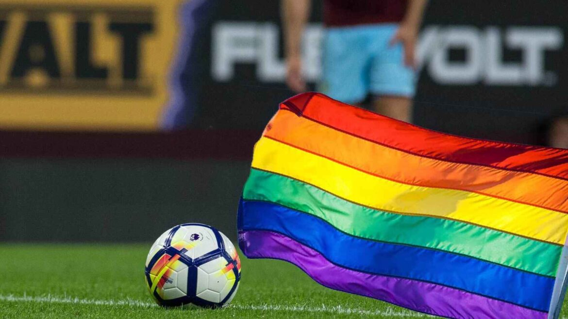 El tabú de la homosexualidad en el fútbol masculino