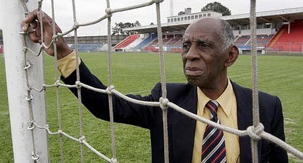 Moacir Barbosa enfrenta a la Hidra de Lerna