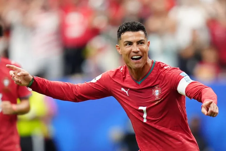 CR7: primer futbolista que anota en seis mundiales