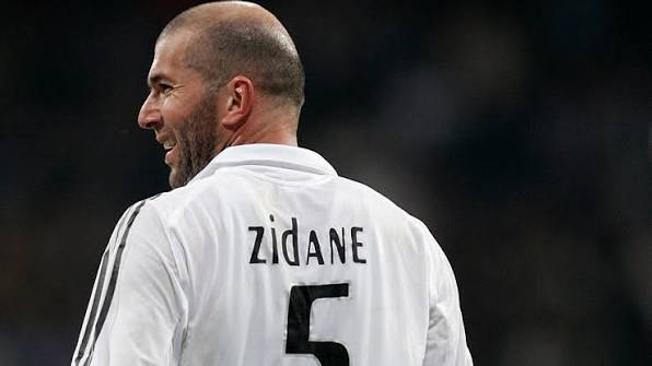 Zinedine Zidane es el nuevo técnico de la selección de Francia