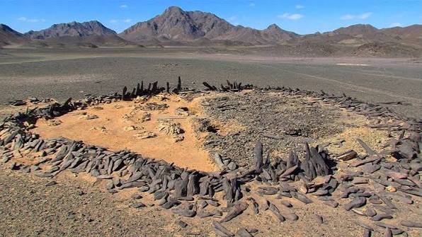 Extraños círculos de piedra sugieren una cultura nómada perdida del desierto del Sahara