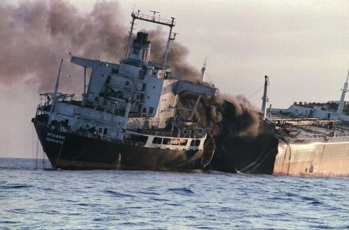 Continúa la guerra en el Medio Oriente y las tensiones en el Estrecho de Ormuz