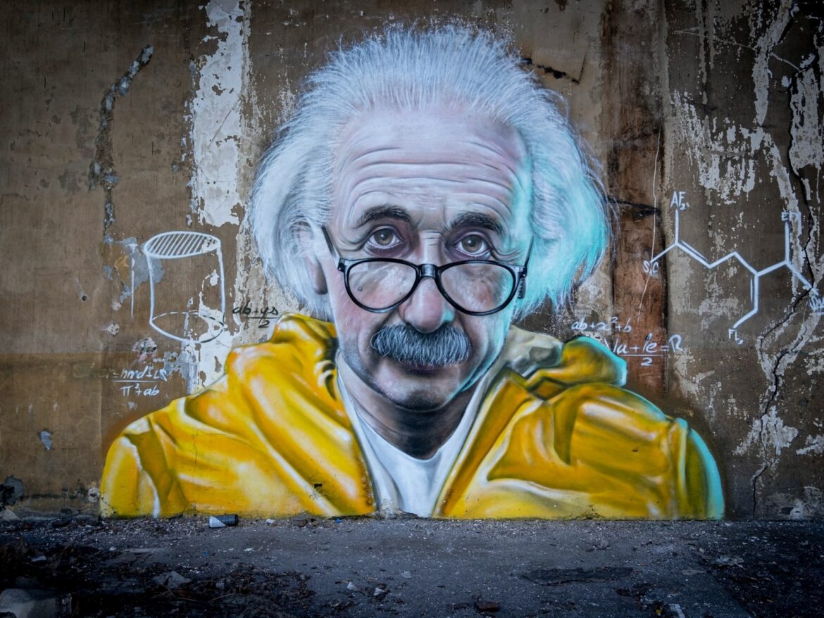 Einstein: inteligencia, conocimiento e imaginación